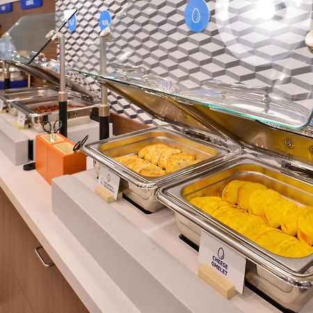 Holiday Inn Express Hotel And Suites Pearsall By Ihg Ngoại thất bức ảnh