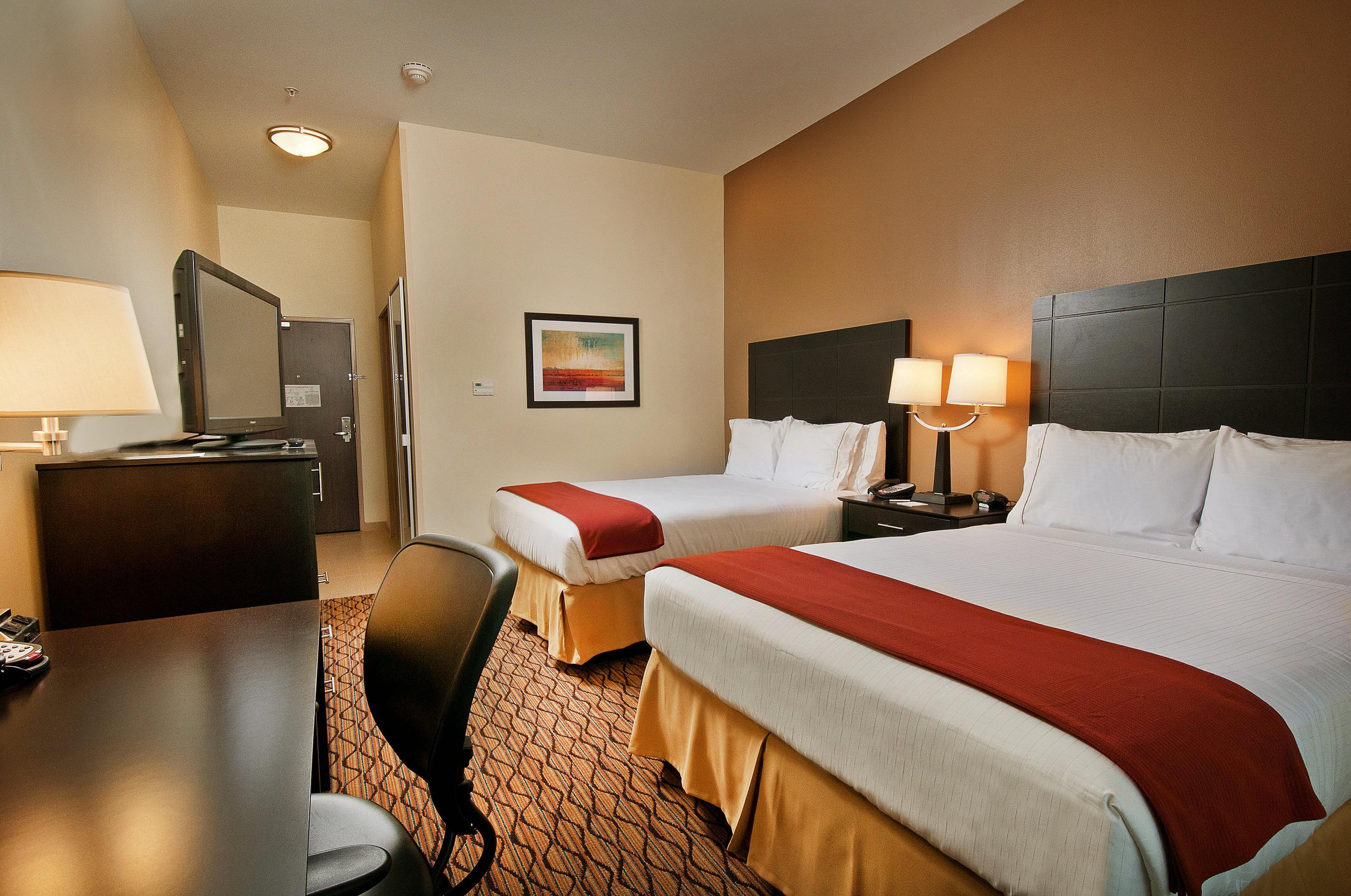 Holiday Inn Express Hotel And Suites Pearsall By Ihg Ngoại thất bức ảnh