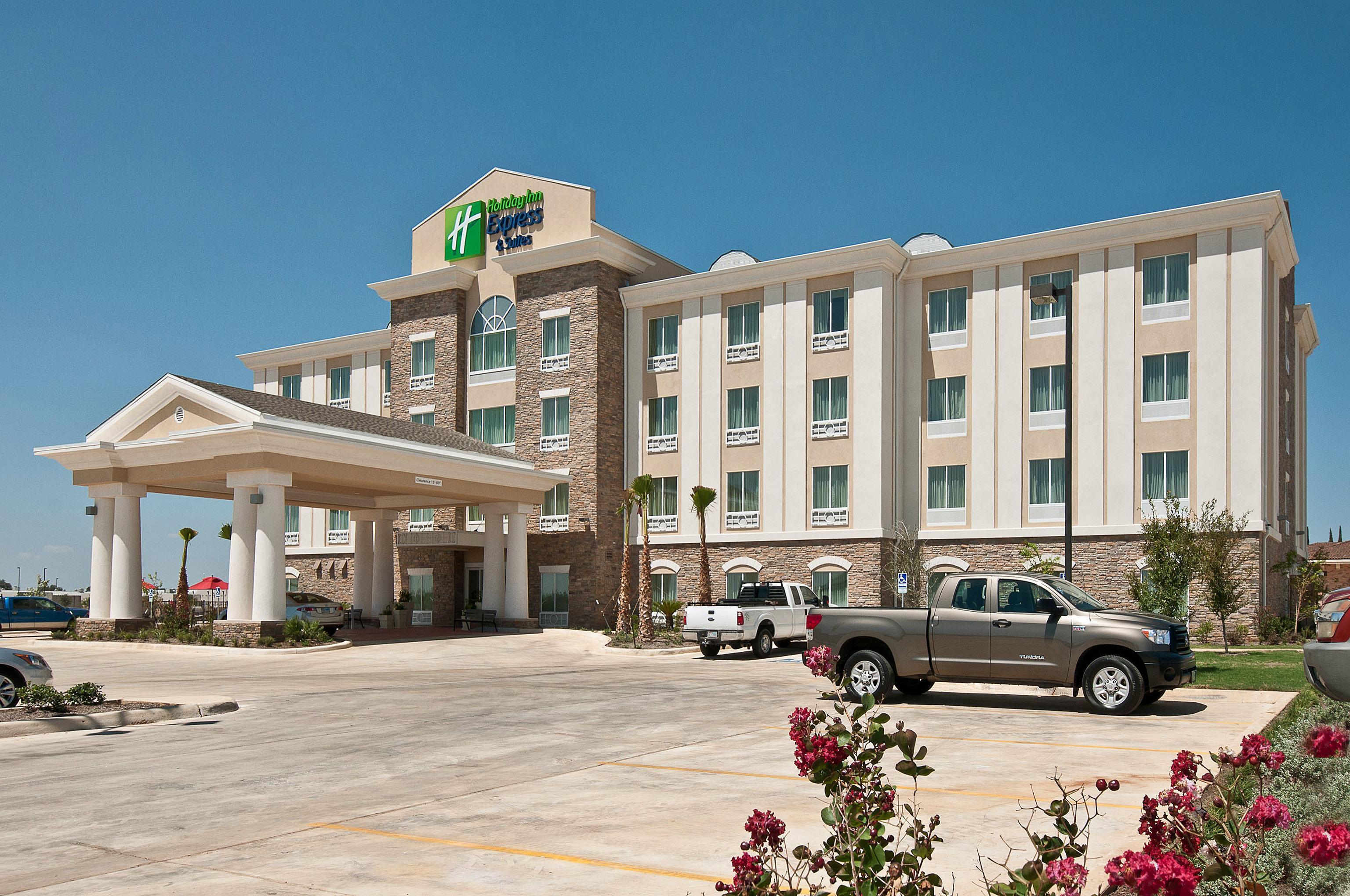 Holiday Inn Express Hotel And Suites Pearsall By Ihg Ngoại thất bức ảnh